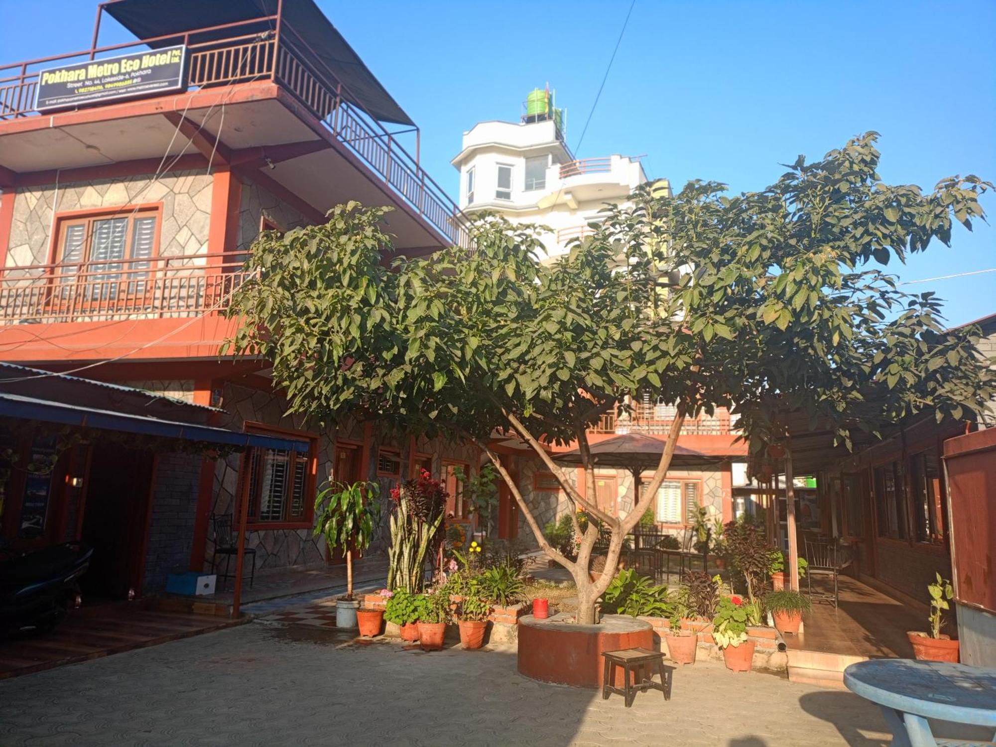 Pokhara Metro Eco Hotel ภายนอก รูปภาพ