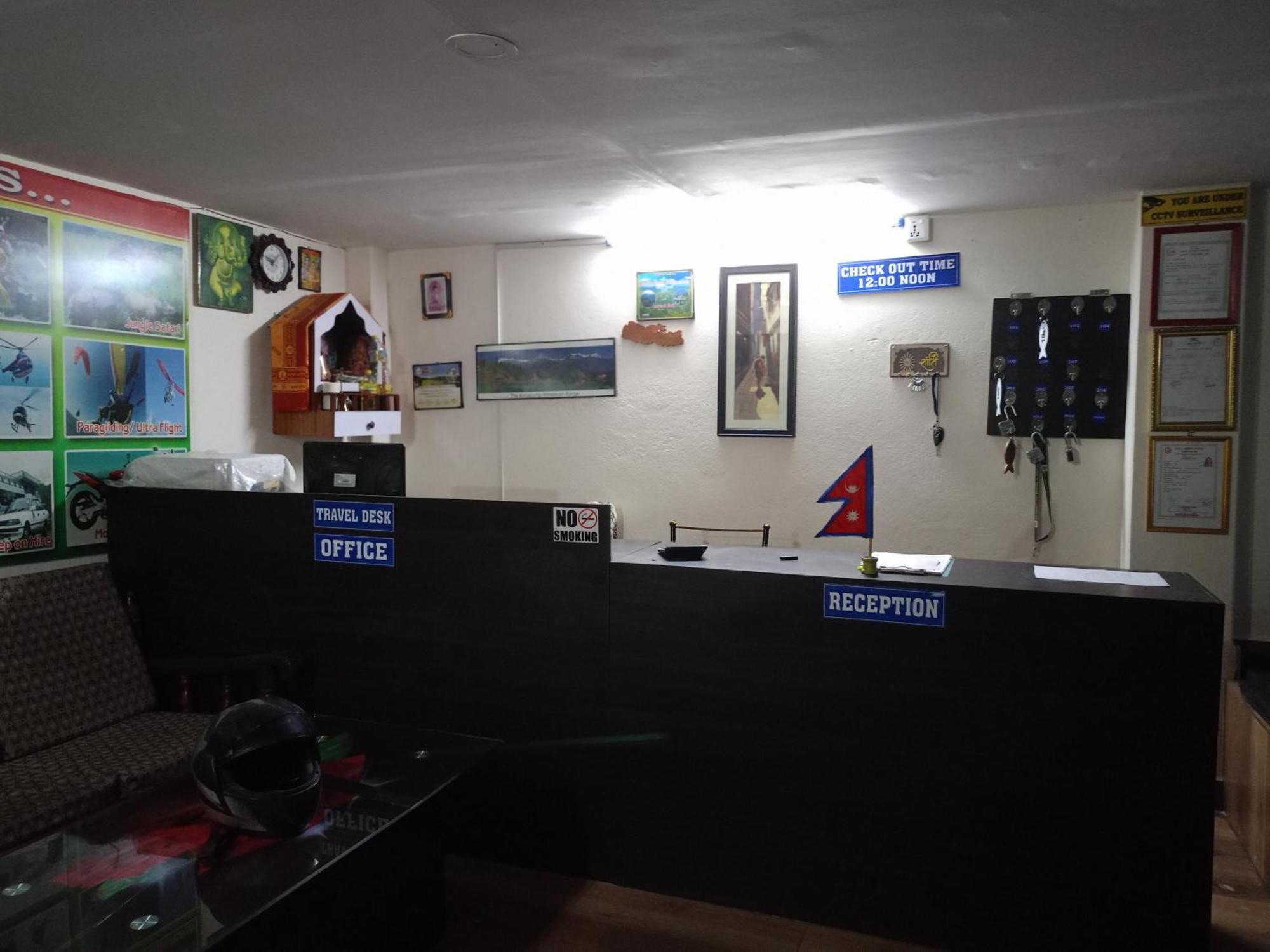 Pokhara Metro Eco Hotel ภายนอก รูปภาพ