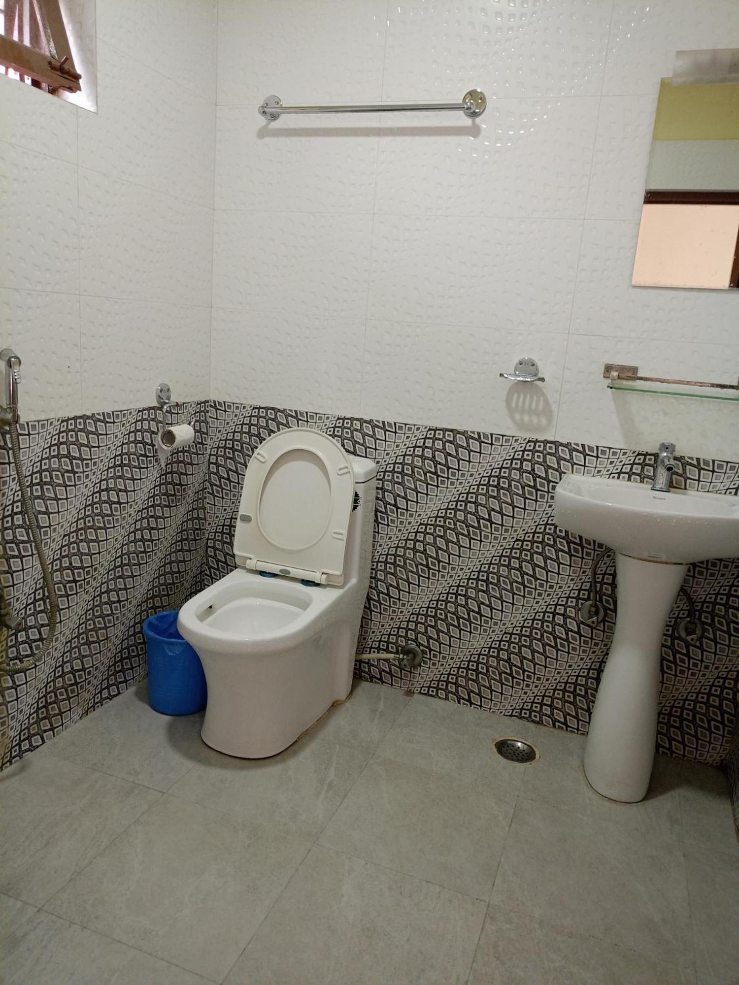 Pokhara Metro Eco Hotel ภายนอก รูปภาพ