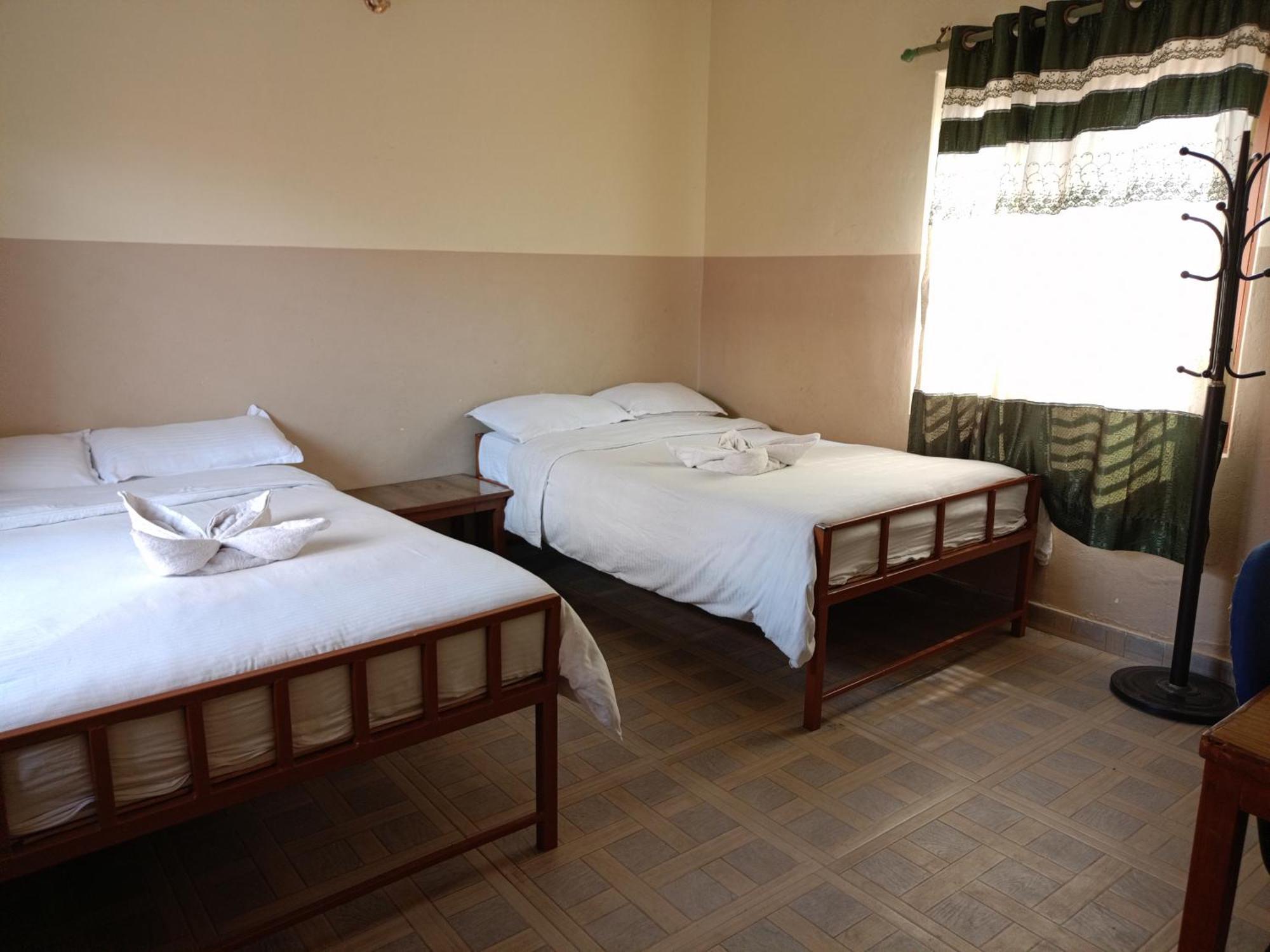 Pokhara Metro Eco Hotel ภายนอก รูปภาพ