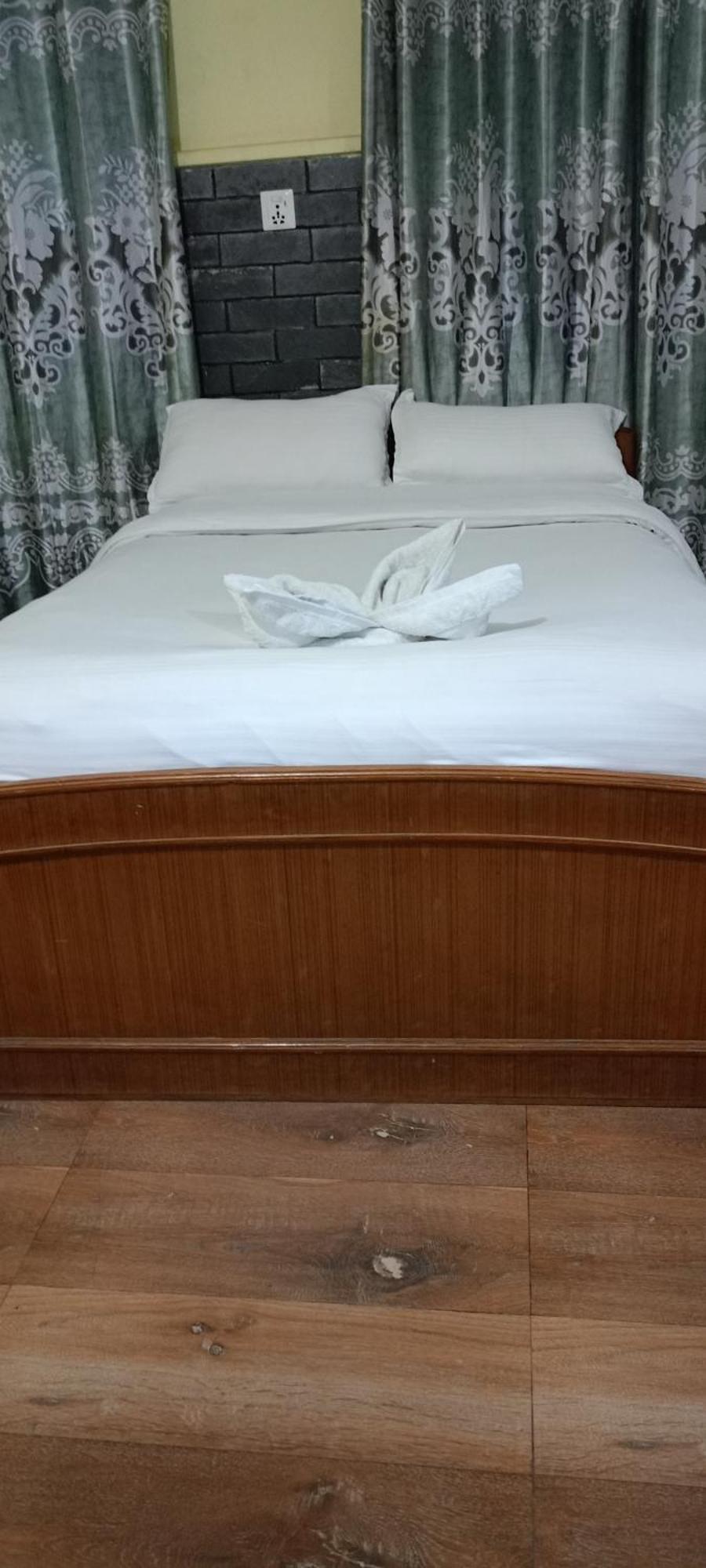 Pokhara Metro Eco Hotel ภายนอก รูปภาพ